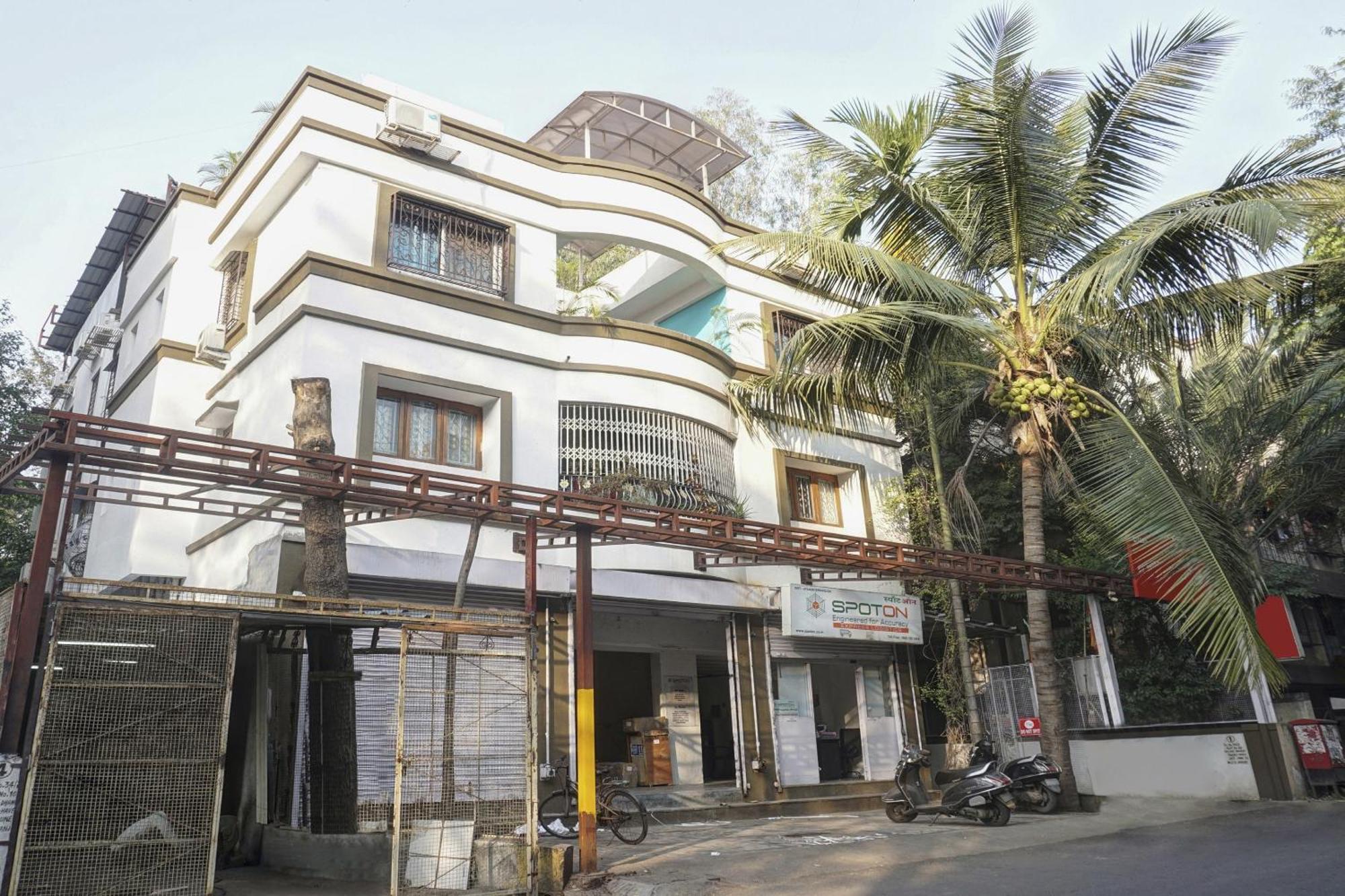 Super Townhouse The Upper Room Near Pune Airport Lohogaon エクステリア 写真